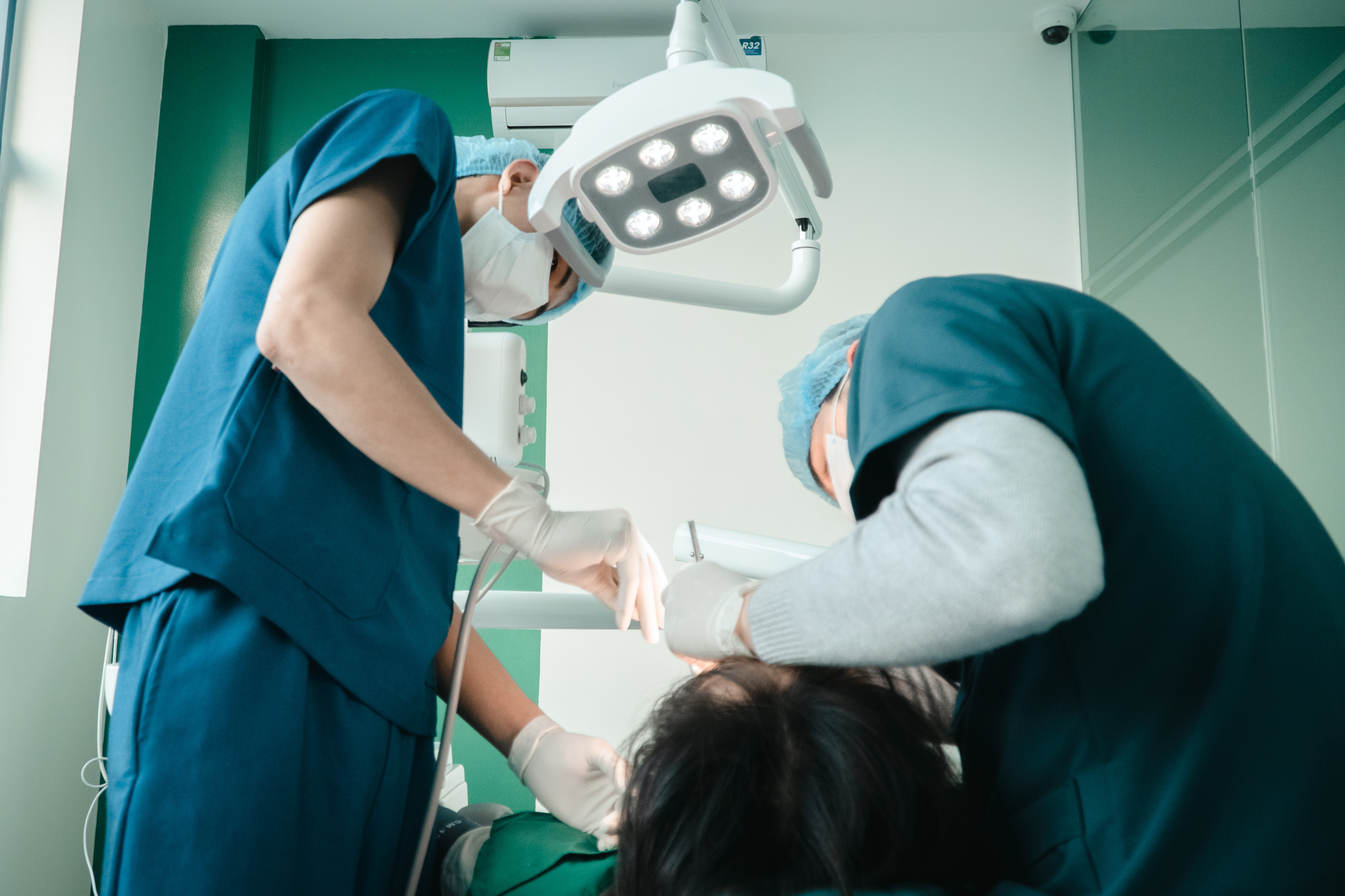 tẩy trắng răng tại nha khoa DHG